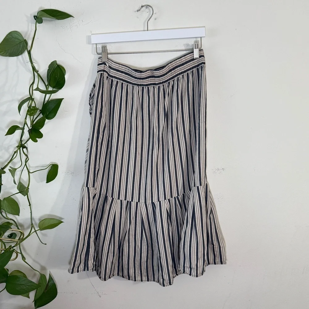 Margaret O'Leary A Symetrical Ruffled Striped Dark Blue and Cream Midi Skirt - Picture 4 of 8